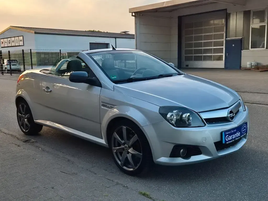 Gebraucht Opel Tigra Sport 90 PS (66 kW) 2005 Silber Cabrio