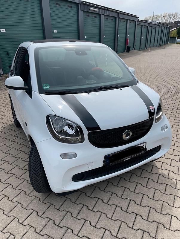 Gebraucht Smart ForTwo Cabrio 71 PS (52 kW) 2018 Weiß Cabrio