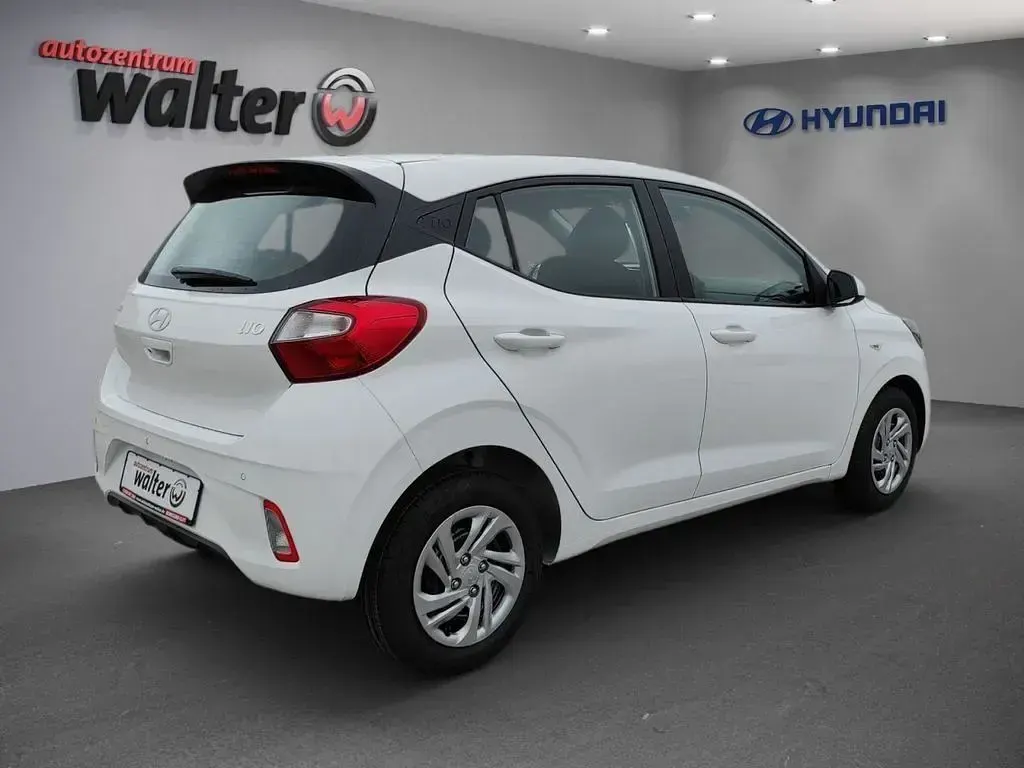 Gebraucht Hyundai i10 Select 63 PS (46 kW) 2025 Weiß Kleinwagen