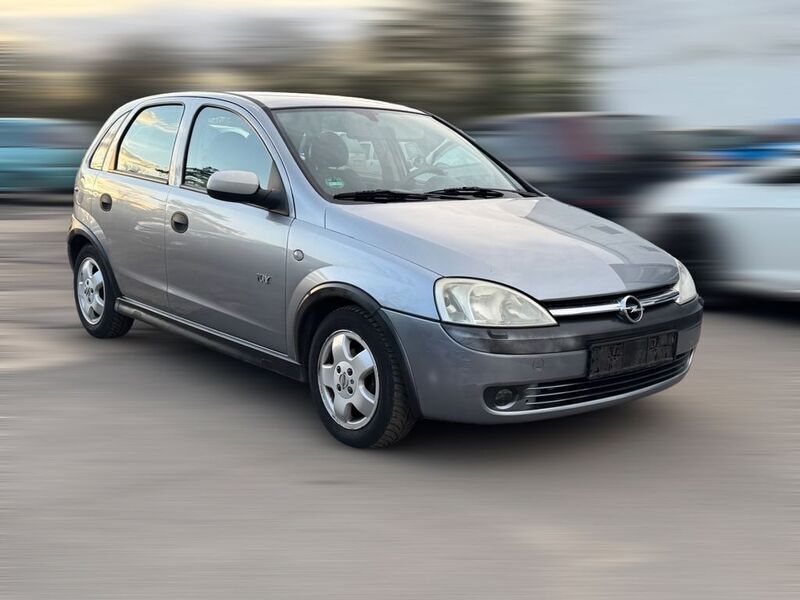 Second-hand Opel Corsa Njoy 75 CP (55 kW) 2003 Argintiu Berlinǎ
