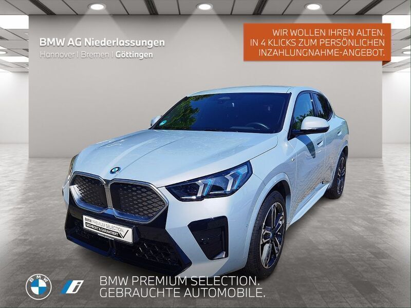 Grau Gebraucht 2024 BMW iX2 M Sport SUV | 45.700 € (Fairer Preis) - Bild 1/2
