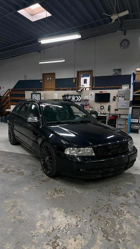Gebraucht Audi S4 Basis 265 PS (194 kW) 1999 Schwarz Kombi