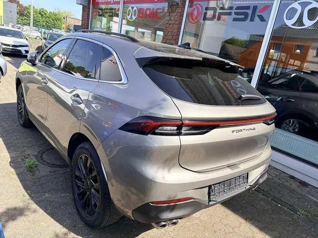 Occasion DFSK Forthing 5 177 ch (130 kW) 2024 Doré SUV