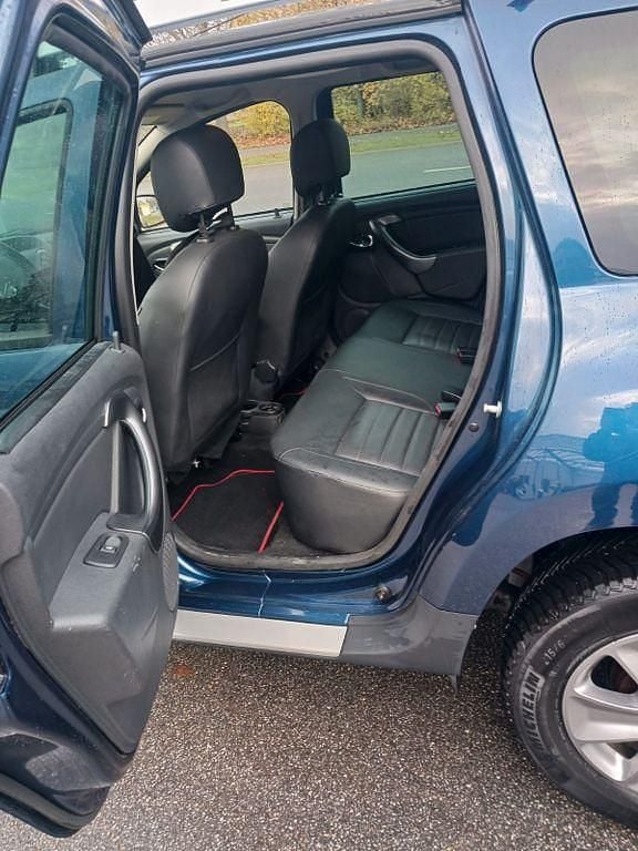 Gebraucht Dacia Duster Lauréate 125 PS (91 kW) 2016 Blau SUV