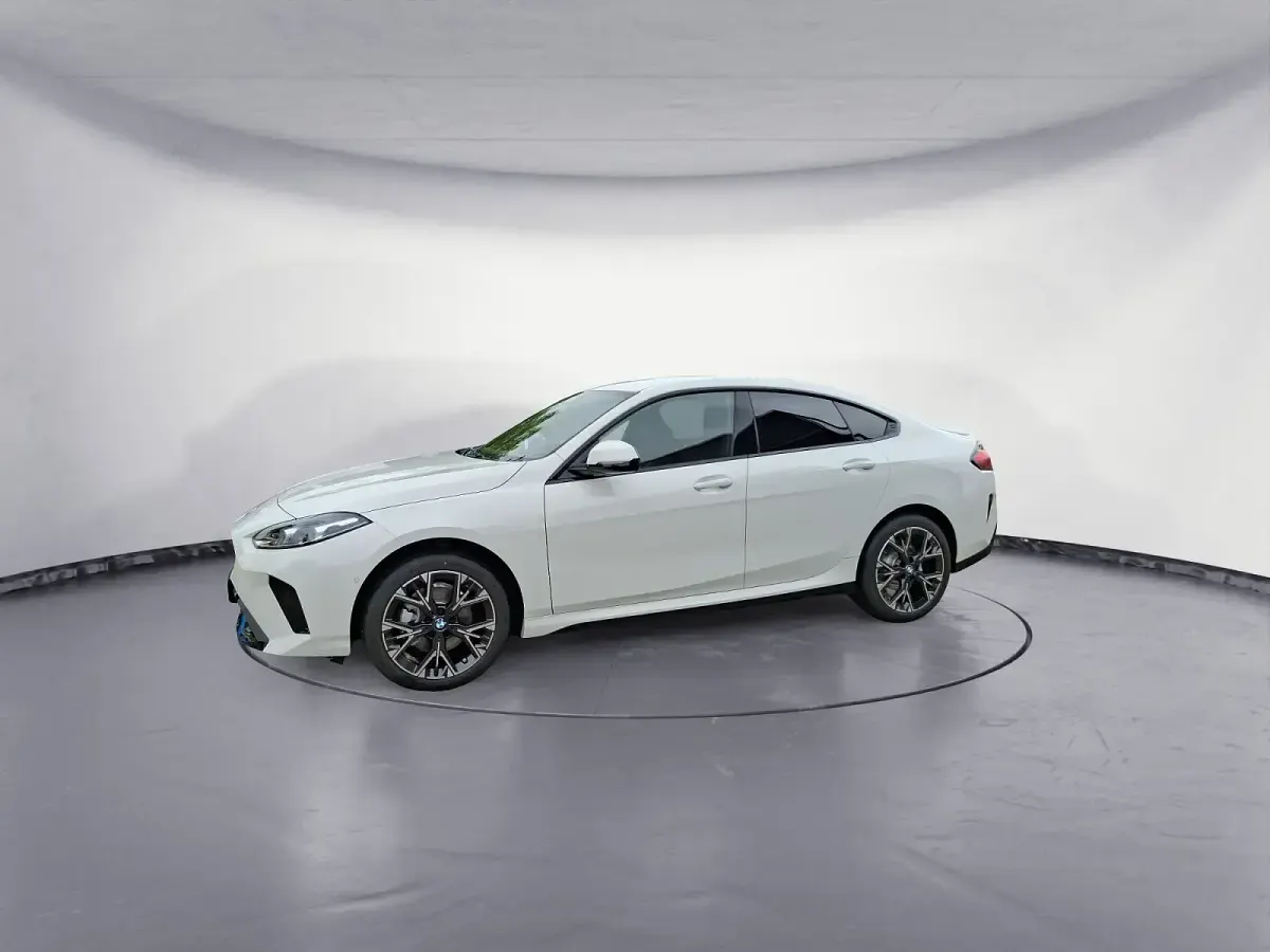 Neu BMW 216 M Sport 122 PS (89 kW) 2026 Weiß Coupé