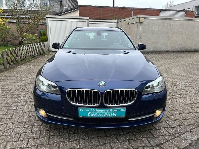 Gebraucht BMW 520 184 PS (135 kW) 2011 Blau Kombi