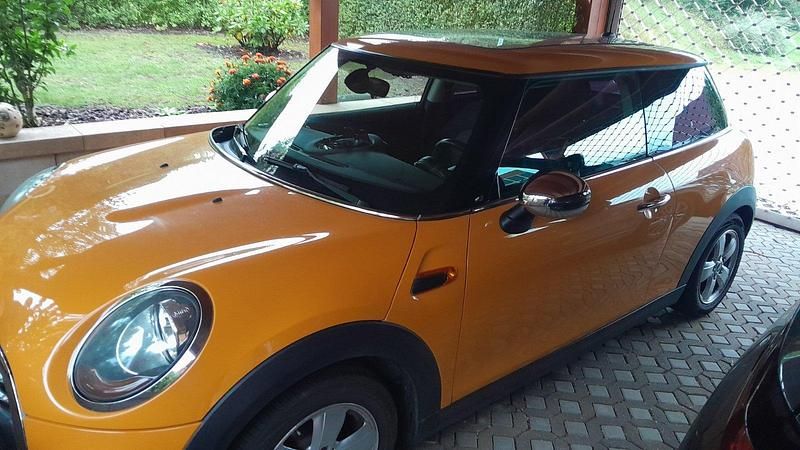 Orange Gebraucht 2014 Mini ONE Kleinwagen | 10.990 € - Bild 1/4