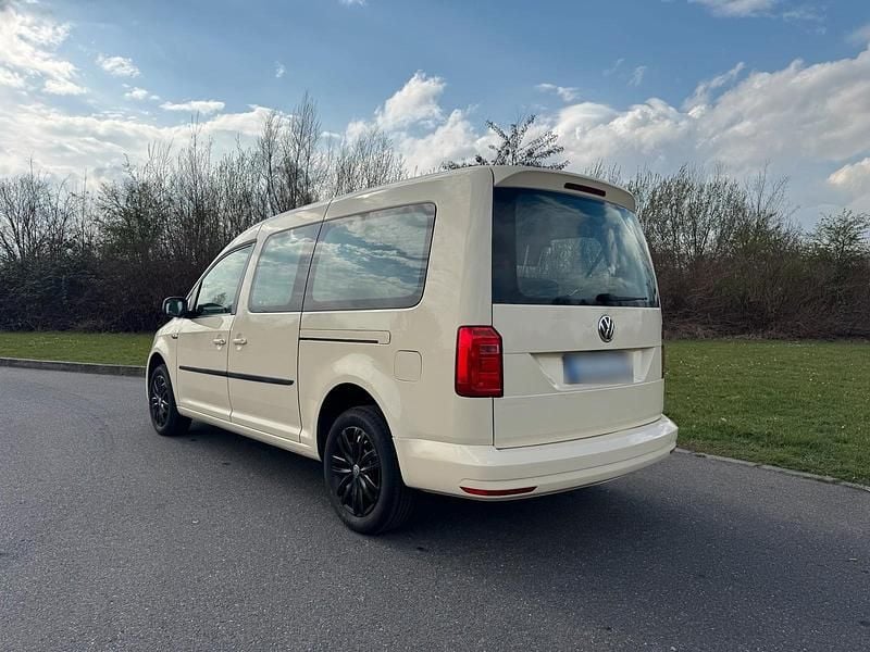 Gebraucht VW Caddy Maxi 105 PS (77 kW) 2019 Beige Van / Kleinbus