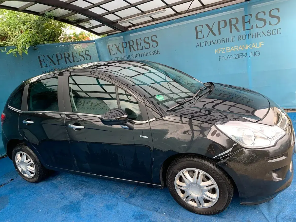 Gebraucht Citroën C3 82 PS (60 kW) 2016 Schwarz Kleinwagen