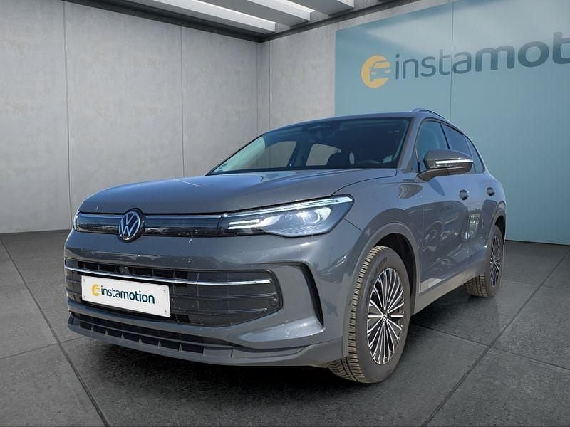 Grau Gebraucht 2024 VW Tiguan SUV | 34.999 € (Fairer Preis) - Bild 1/4