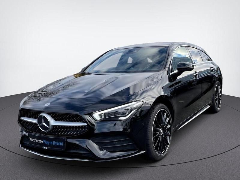 Gebraucht Mercedes CLA250e Shooting Brake AMG 218 PS (160 kW) 2020 Unilack nachtschwarz Kombi