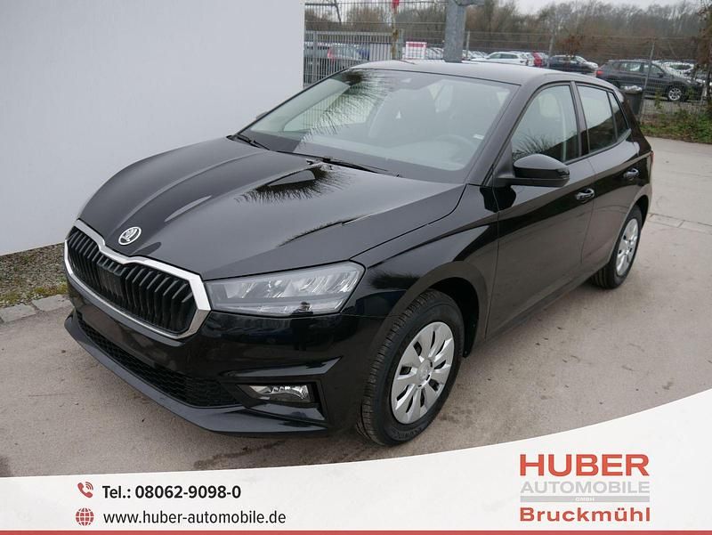 Neu Skoda Fabia Selection 95 PS (69 kW) 2025 Blackmagic perleffekt Limousine
