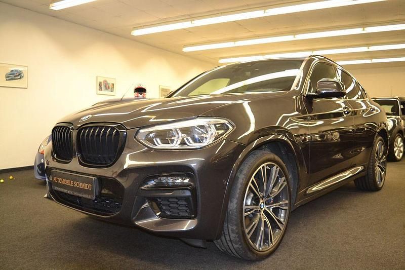 Grau Gebraucht 2021 BMW X4 Performance SUV | 37.366 € (Fairer Preis) - Bild 1/4