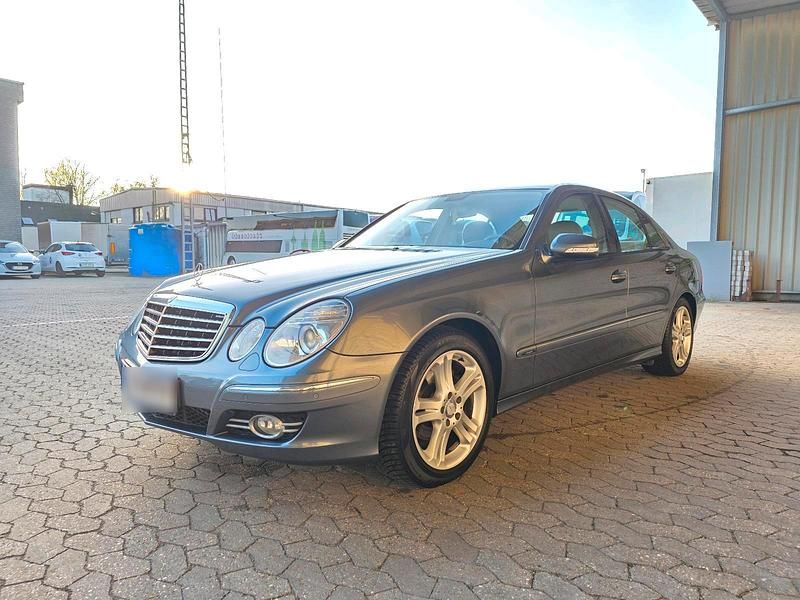 Gebraucht Mercedes E280 Avantgarde 231 PS (169 kW) 2006 Grau Limousine