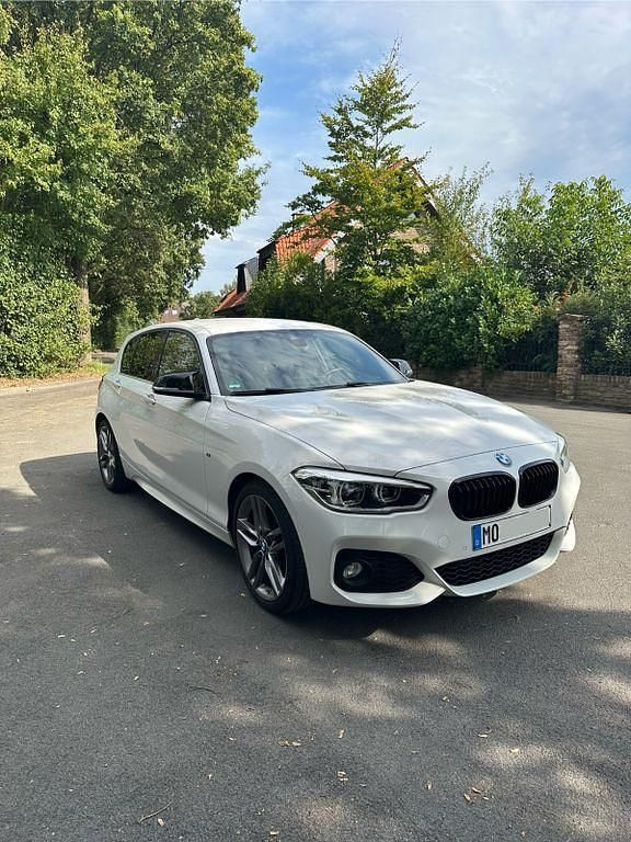Weiß Gebraucht 2015 BMW 120 M Sport Kleinwagen | 17.250 € (Etwas zu teuer) - Bild 1/4