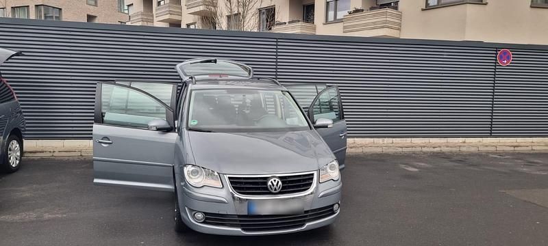 Gebraucht VW Touran Conceptline 130 PS (95 kW) 2007 Grau Van / Kleinbus