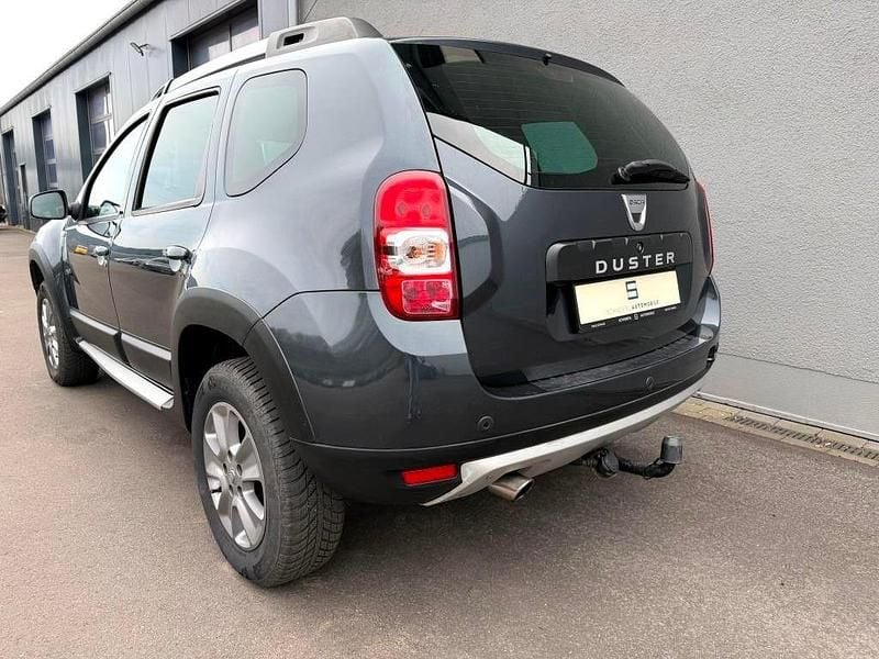 Gebraucht Dacia Duster Prestige 105 PS (77 kW) 2014 Grau SUV