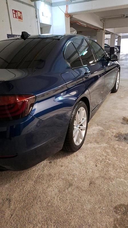 Gebraucht BMW 530 245 PS (180 kW) 2010 Blau Limousine
