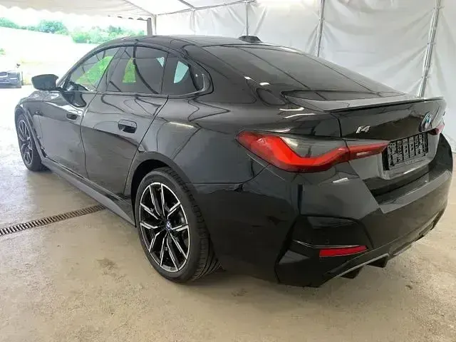 Gebraucht BMW i4 Performance 400 kW (544 PS) 2022 Black sapphire metallic Limousine