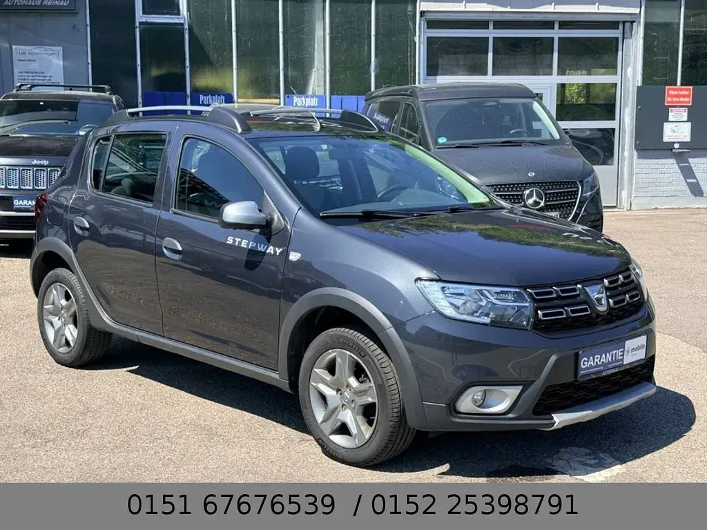 Gebraucht Dacia Sandero Anniversary 90 PS (66 kW) 2020 Grau Limousine