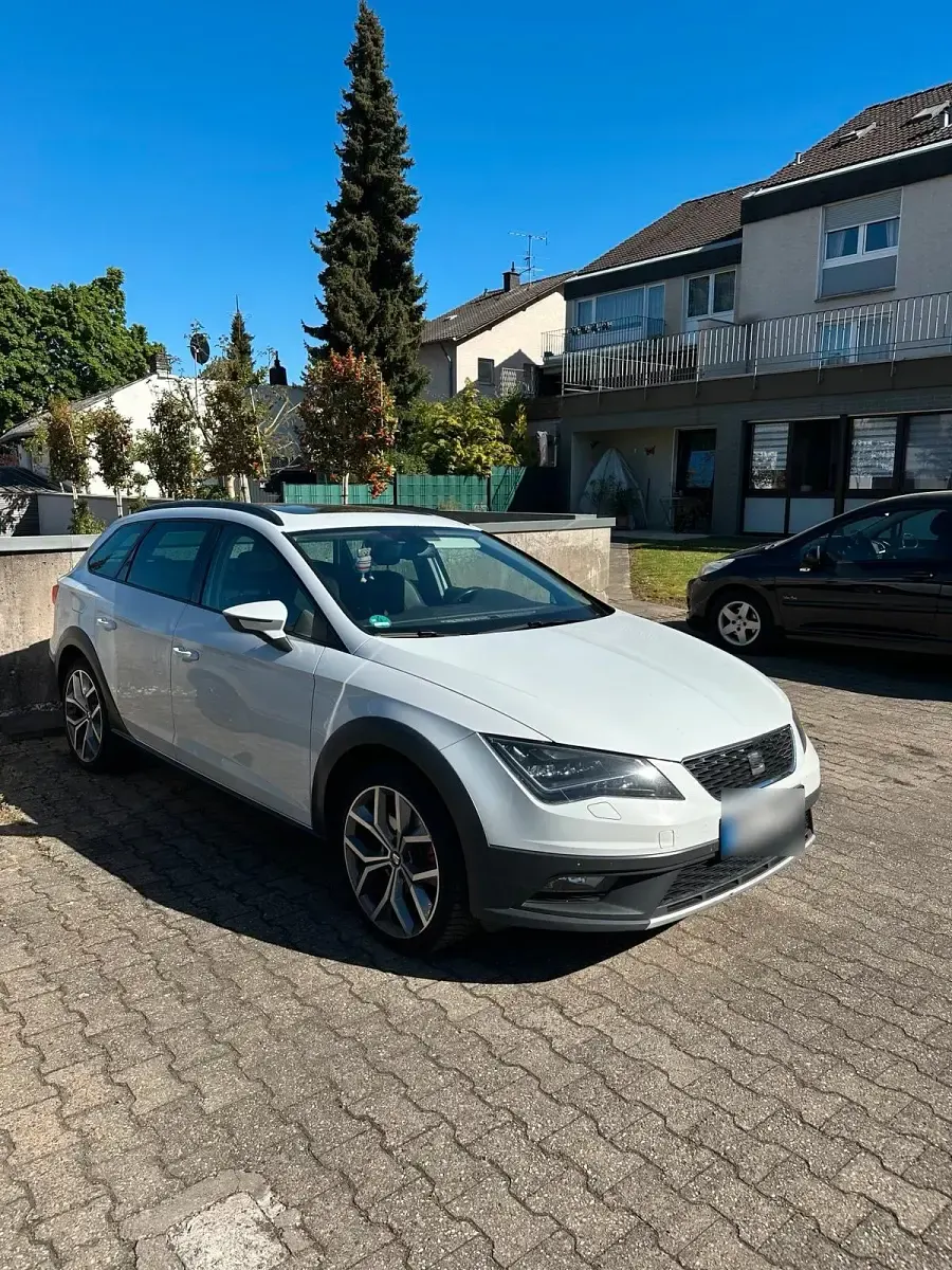 Gebraucht Seat Leon X-Perience Xperience 184 PS (135 kW) 2015 Weiß Kombi
