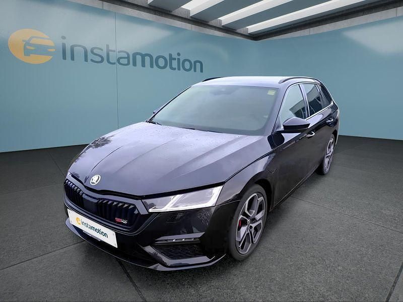 Schwarz Gebraucht 2022 Skoda Octavia RS Kombi | 32.549 € (Teuer) - Bild 1/4