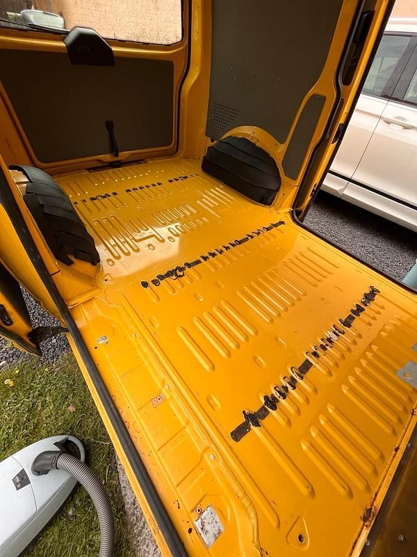 Gebraucht VW Transporter 86 PS (63 kW) 2008 Gelb Van