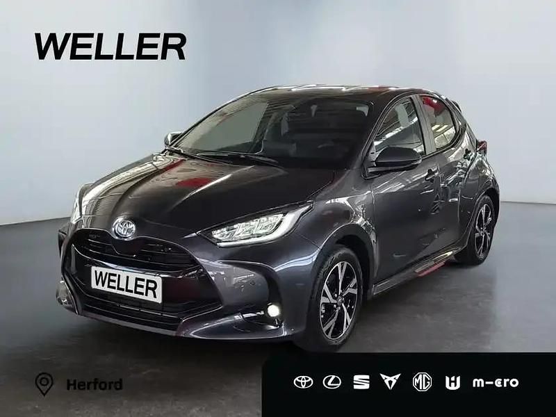 Marlingrau metallic Neu 2025 Toyota Yaris Hybrid Kleinwagen | 27.779 € (Fairer Preis) - Bild 1/3