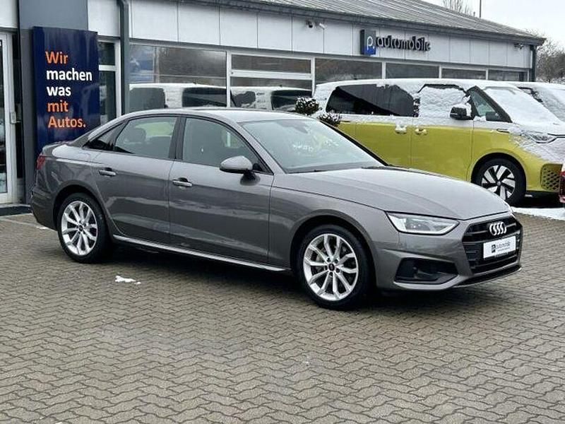 Gebraucht Audi A4 Advanced 204 PS (150 kW) 2022 Grau Limousine