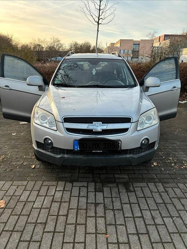 Grau Gebraucht 2006 Chevrolet Captiva SUV | 4.000 € (Fairer Preis) - Bild 1/4
