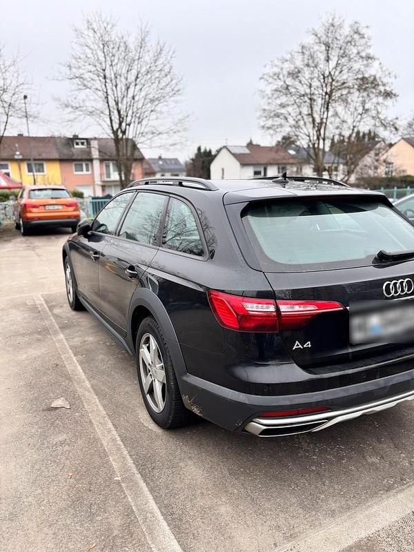 Schwarz Gebraucht 2020 Audi A4 Allroad Basis Kombi | 23.500 € (Guter Preis) - Bild 1/4