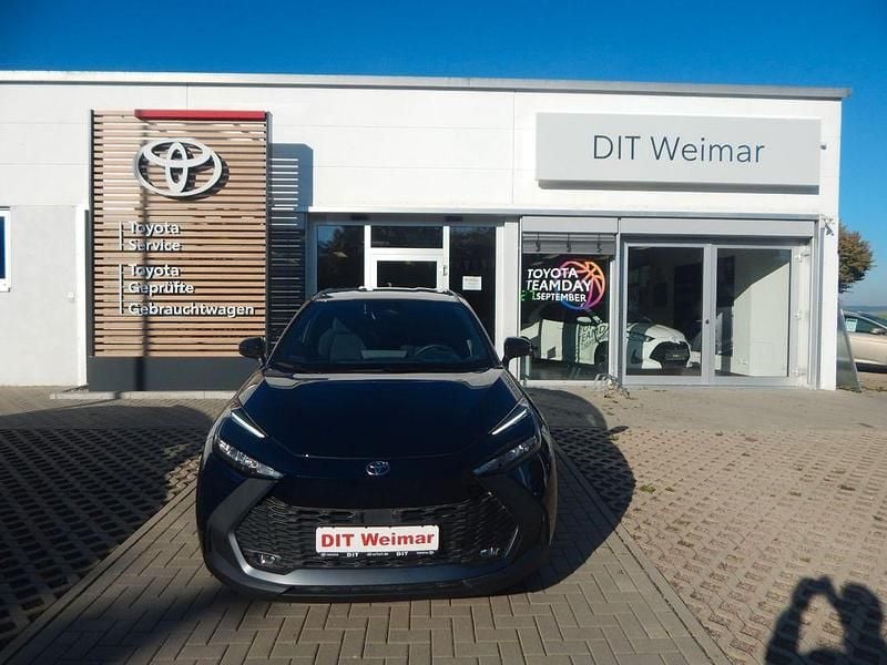 Schwarz Neu 2025 Toyota C-HR Team SUV | 34.290 € (Superpreis) - Bild 1/4