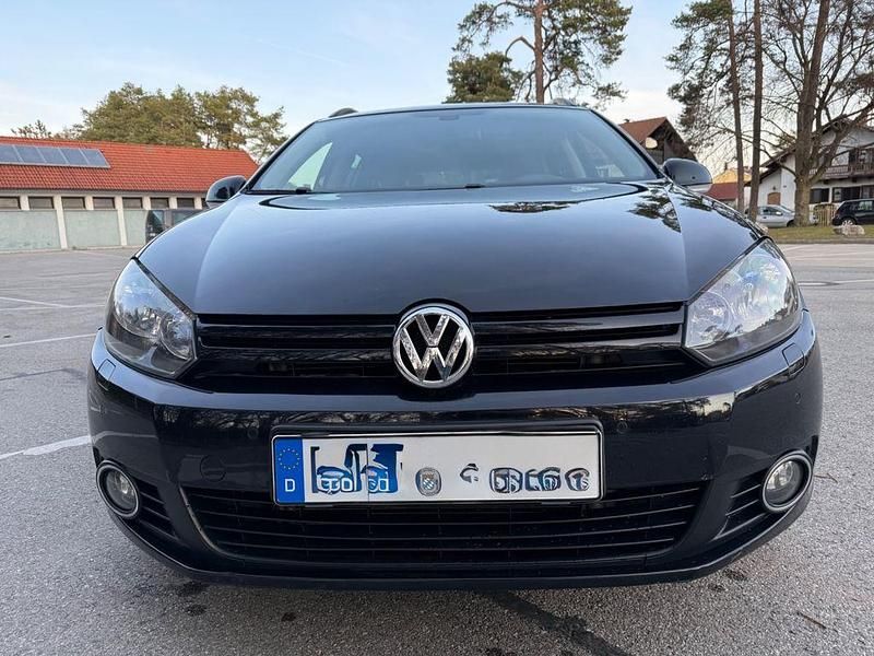 Gebraucht VW Golf VII Match 140 PS (102 kW) 2013 Schwarz Kombi