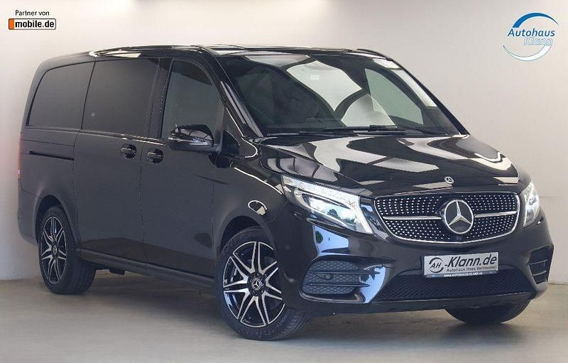 Schwarz Gebraucht 2022 Mercedes V300 AMG line Van / Kleinbus | 53.499 € (Fairer Preis) - Bild 1/4