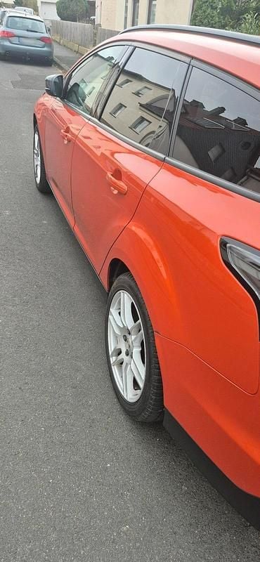 Second-hand Ford Focus 150 CP (110 kW) 2011 Portocaliu Break