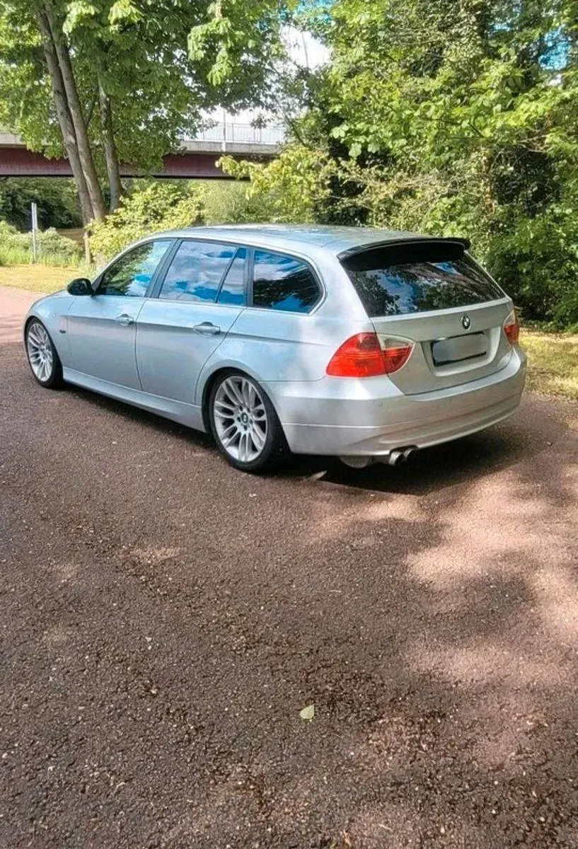 Gebraucht BMW 325 218 PS (160 kW) 2006 Silber Kombi
