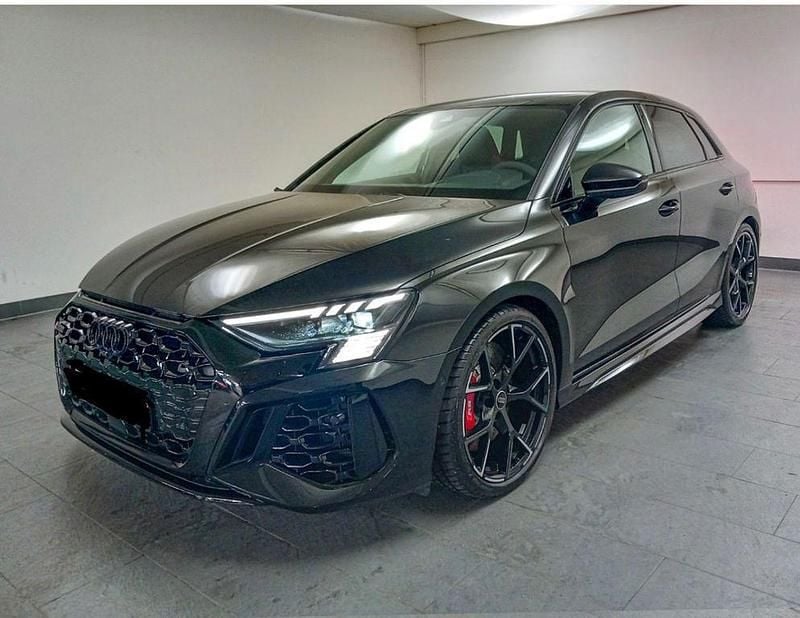 Schwarz Gebraucht 2024 Audi RS3 Sportback Sport Kleinwagen | 56.800 € (Guter Preis) - Bild 1/4