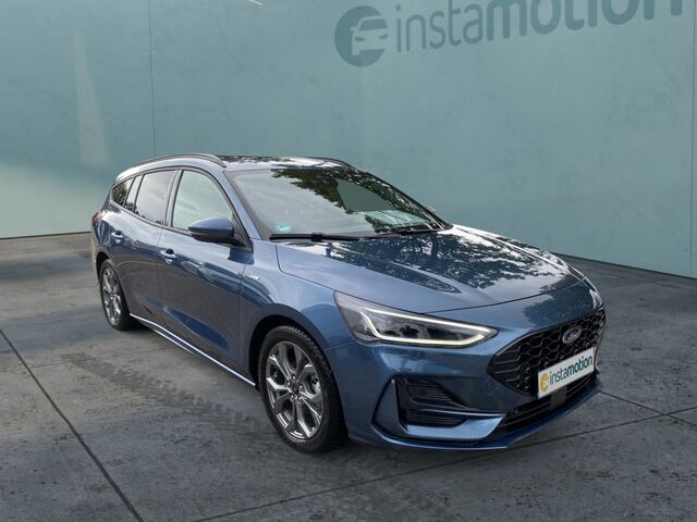 Blau Gebraucht 2023 Ford Focus ST-Line Kombi | 27.550 € (Etwas zu teuer) - Bild 1/2