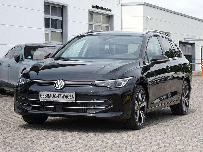 Schwarz Gebraucht 2024 VW Golf VIII Style Kombi | 32.950 € (Etwas zu teuer) - Bild 1/2