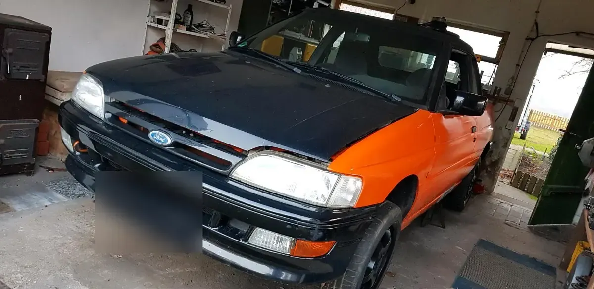 Gebraucht Ford Escort Cabriolet 130 PS (95 kW) 1992 Schwarz Cabrio