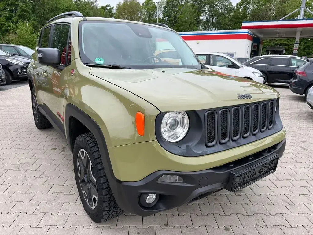 Gebraucht Jeep Renegade Trailhawk 170 PS (125 kW) 2015 Grün SUV
