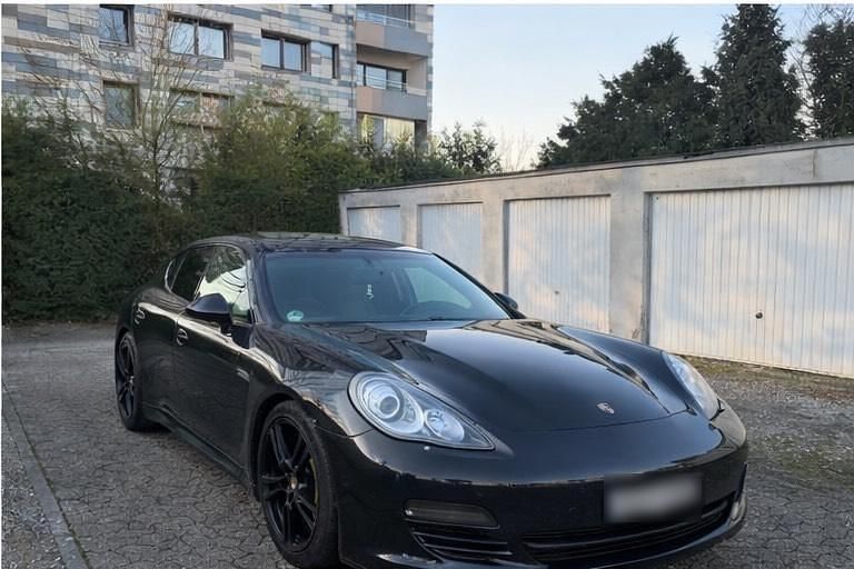 Gebraucht Porsche Panamera 400 PS (294 kW) 2010 Schwarz Kleinwagen