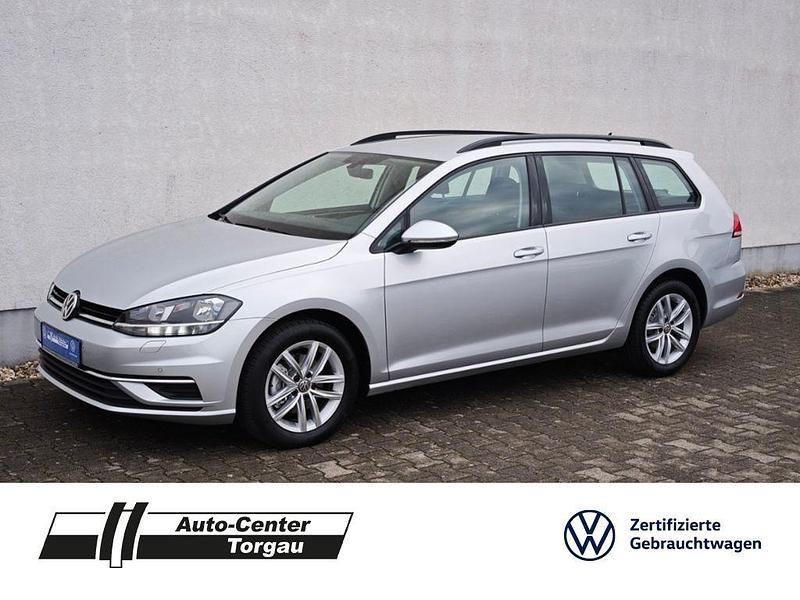 Silber Gebraucht 2020 VW Golf VII Comfortline Kombi | 14.479 € (Guter Preis) - Bild 1/4