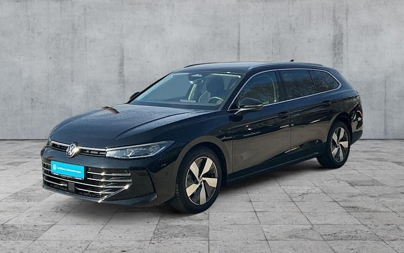 Gebraucht VW Passat Elegance 150 PS (110 kW) 2025 Schwarz Kombi
