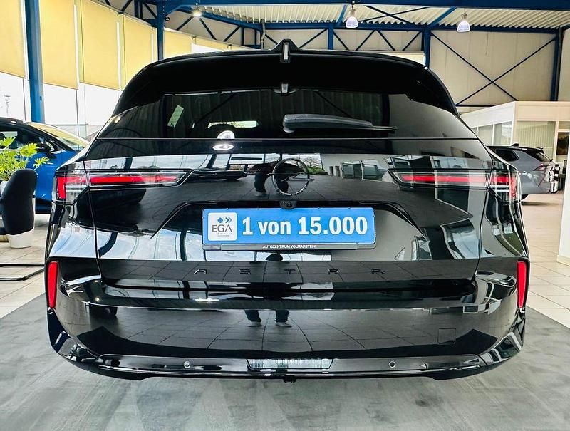 Neu Opel Astra 131 PS (96 kW) 2025 Schwarz Kombi