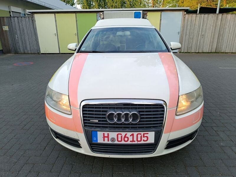 Weiß Gebraucht 2006 Audi A6 Kombi | 4.799 € (Superpreis) - Bild 1/4