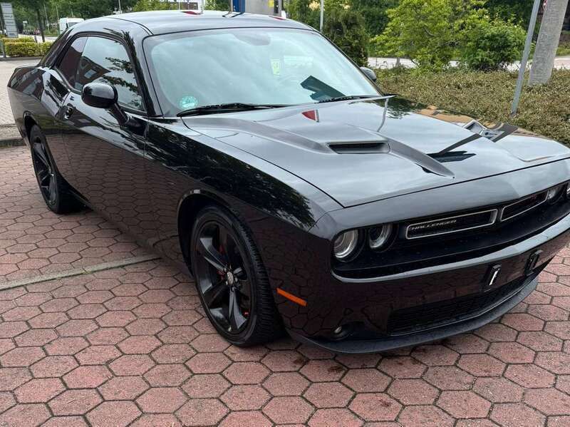 Schwarz Gebraucht 2018 Dodge Challenger Coupé | 27.300 € (Teuer) - Bild 1/4