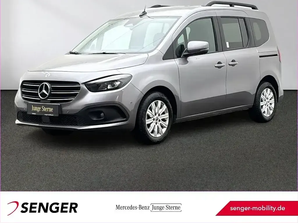 Gebraucht Mercedes T180 Progressive 116 PS (85 kW) 2025 Van / Kleinbus