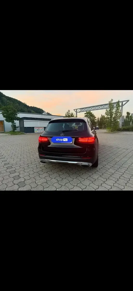 Gebraucht Mercedes GLC250 211 PS (155 kW) 2016 Schwarz SUV