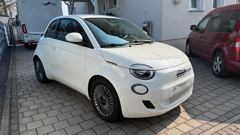 Gebraucht Fiat 500e 86 kW (118 PS) 2023 Weiß Kleinwagen